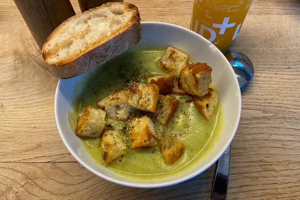 Brokkolisuppe
